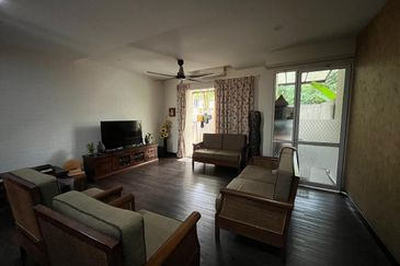 Desa ParkCity (Adora)