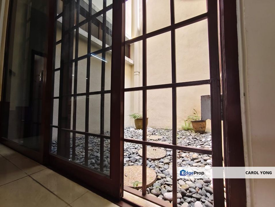 Rare & limited 3 Storey Corner Unit with a huge land, Kuala Lumpur, Desa Parkcity