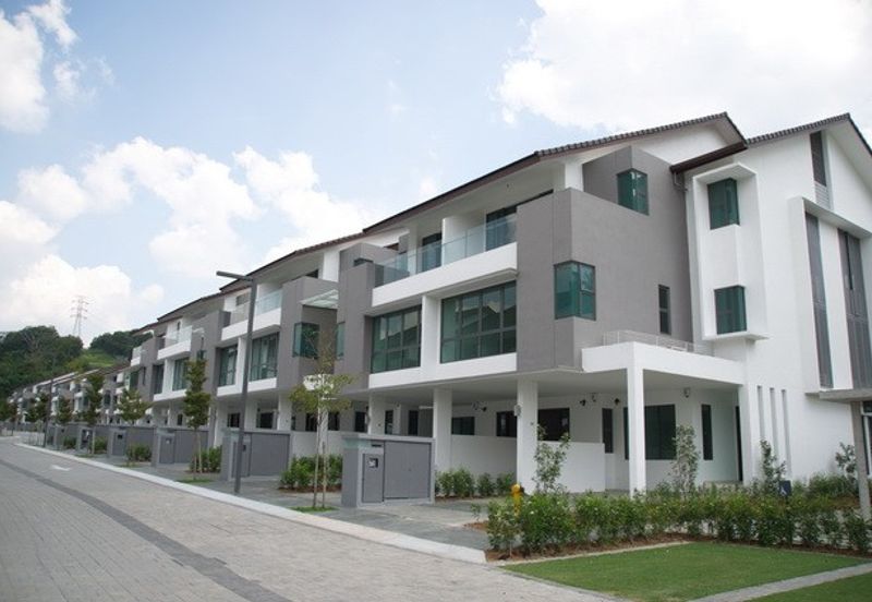 Just Listed! Low Floor unit for sale with immediate rental income