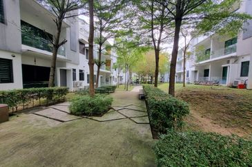 Just Listed! Low Floor unit for sale with immediate rental income