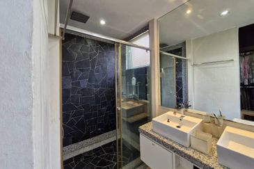 Desa ParkCity (Adora)