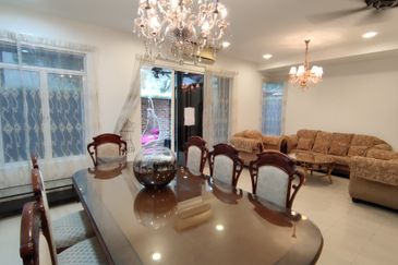 Desa ParkCity (Adora)