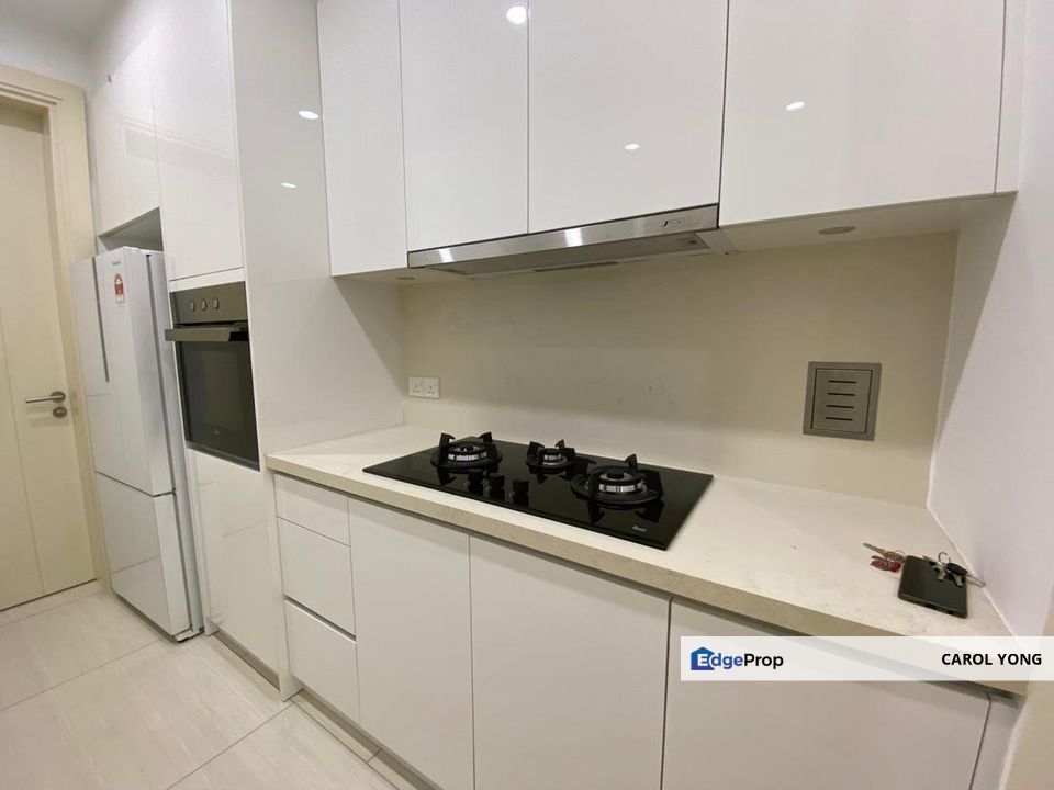 Bright Modern Home with Huge Balcony, Kuala Lumpur, Desa Parkcity