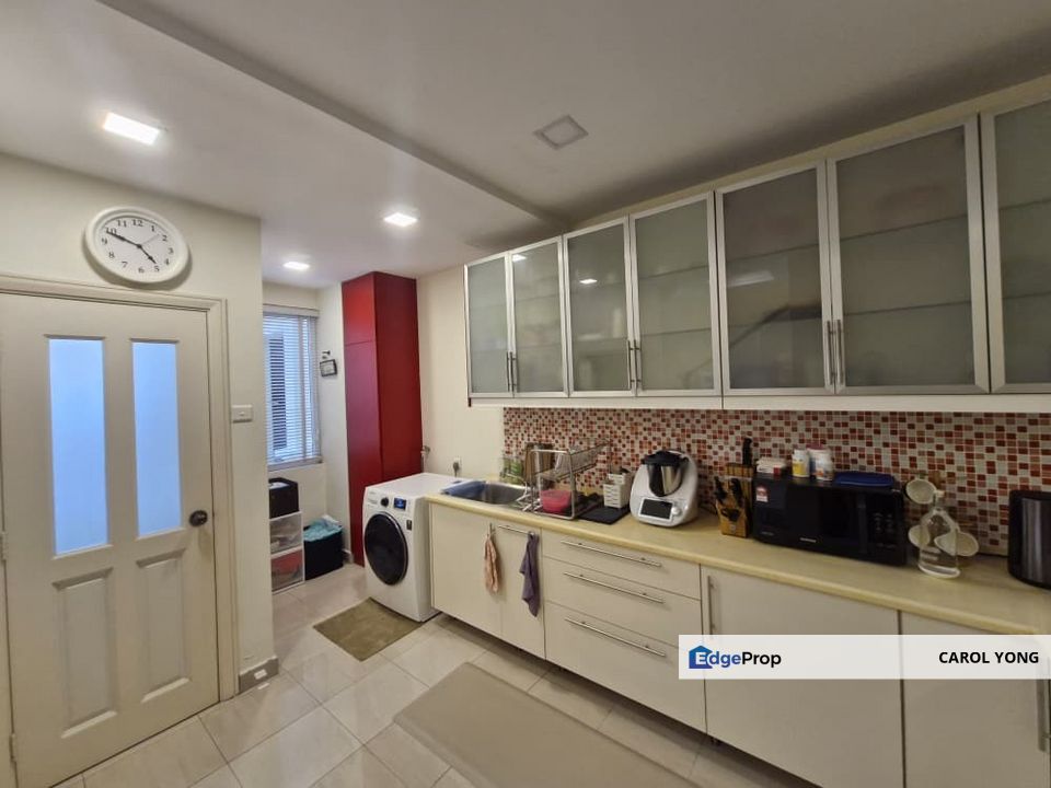 Fresh Listing For Sale, Premium Parking right in front the property, Kuala Lumpur, Desa Parkcity