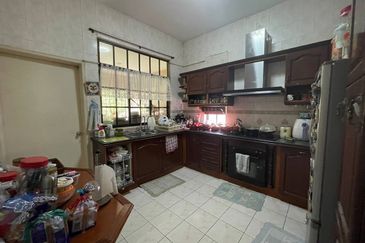 Jalan Bukit Rahman Putra