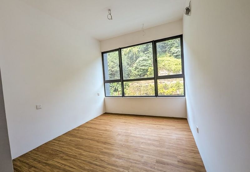 The Trees, Bukit Lanjan