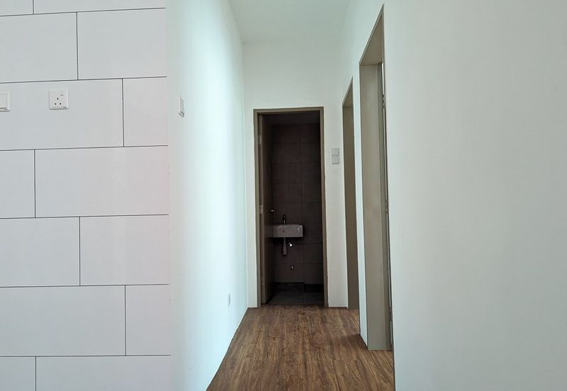 The Trees, Bukit Lanjan