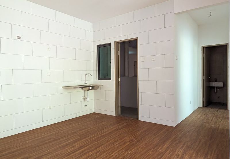 The Trees, Bukit Lanjan