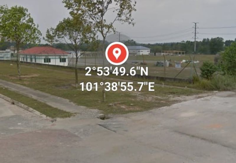 Tanah Lot Banglo Bukit Damar