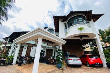 Tropicana Golf & Country Resort