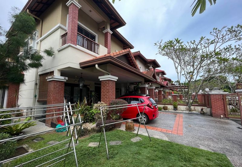 Tropicana Golf & Country Resort