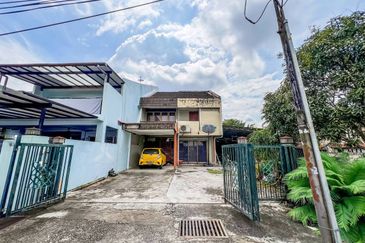 Taman Lembah Keramat AU5