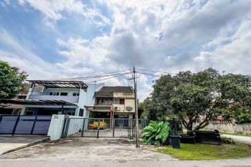 Taman Lembah Keramat AU5