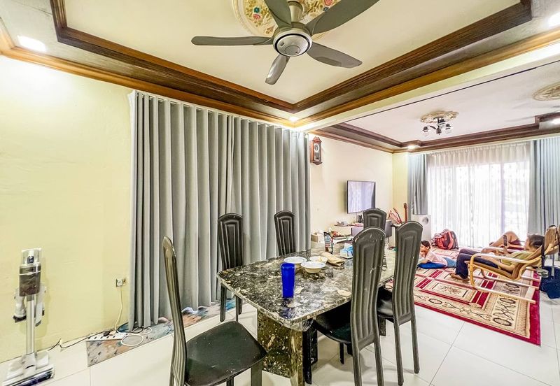 Taman Lembah Keramat AU5