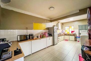 Taman Lembah Keramat AU5