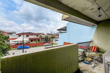 Taman Lembah Keramat AU5