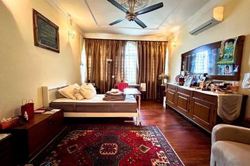 Seksyen 12, Shah Alam