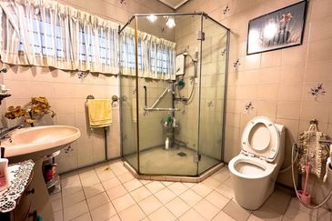 Seksyen 12, Shah Alam