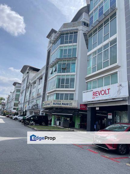 Three Storey Kelana Parklane Commercial Hub, Selangor, Petaling Jaya