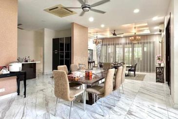 Double storey Bungalow Spacious Land Ara Damansara