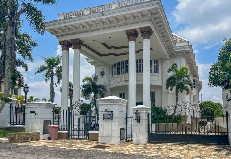 4 Storey Bungalow Tropicana Golf Country Resort