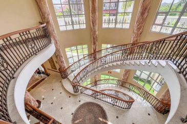 4 Storey Bungalow Tropicana Golf Country Resort