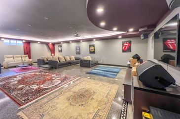 4 Storey Bungalow Tropicana Golf Country Resort