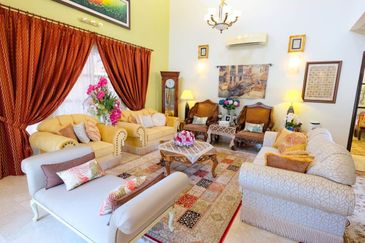 Double Storey Bungalow Ara Damansara