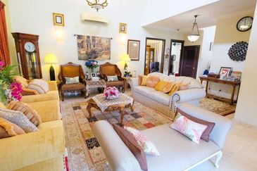 Double Storey Bungalow Ara Damansara