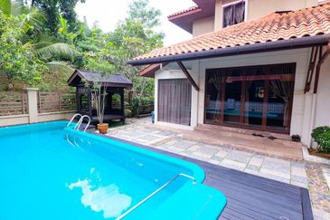 Double Storey Bungalow Ara Damansara