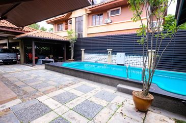 Double Storey Bungalow Ara Damansara