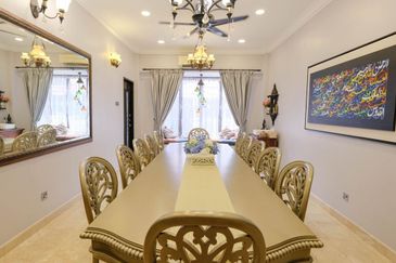 Double Storey Bungalow Ara Damansara