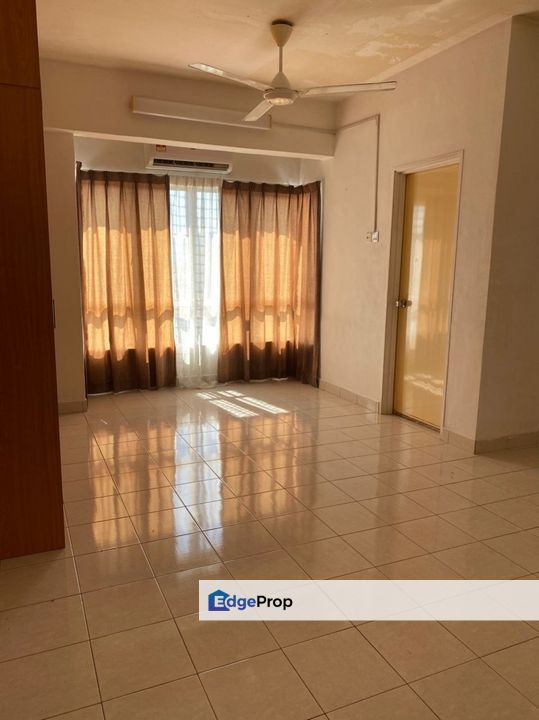 Ampang Boulevard Condo Facing Swimming Pool, Selangor, Ampang