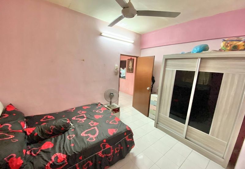 Pangsapuri Seri Delima @ Subang Permata