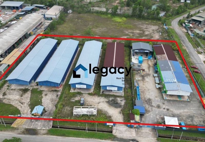TANAH PERINDUSTRIAN DENGAN 5 UNIT GUDANG TELUK KALUNG KEMAMAN TERENGGANU 