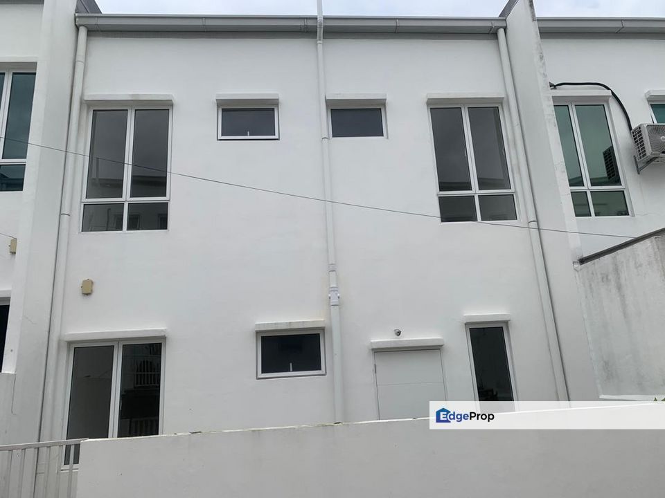 Taman Ara Sendayan Double Storey Terrace, Negeri Sembilan, Seremban