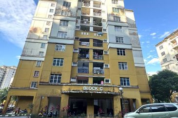 Pangsapuri Kristal (Crystal Tower), Taman Bukit Indah