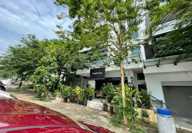 E-Boulevard, Denai Alam