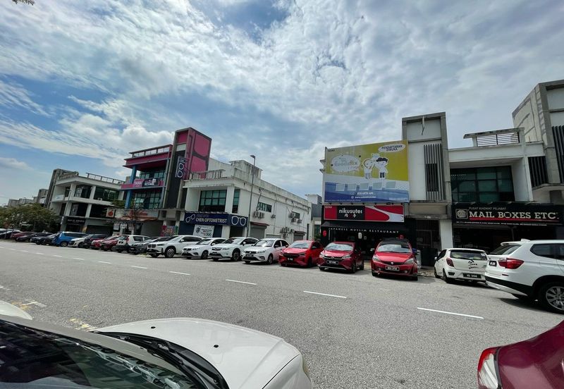 E-Boulevard, Denai Alam