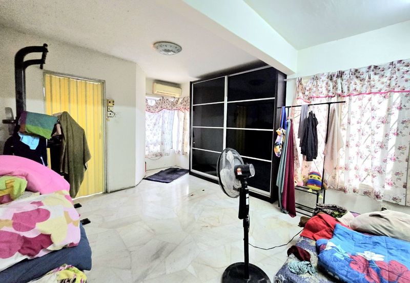 Le Jardine Condominium