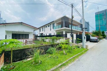 Kampung Datuk Keramat