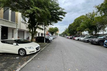 Taman Industrial Sungai Buloh (TSB Commercial Centre)