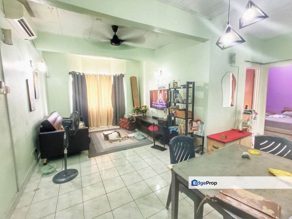 Top Level With Lift Mutiara subang Seksyen U5, Selangor, Subang