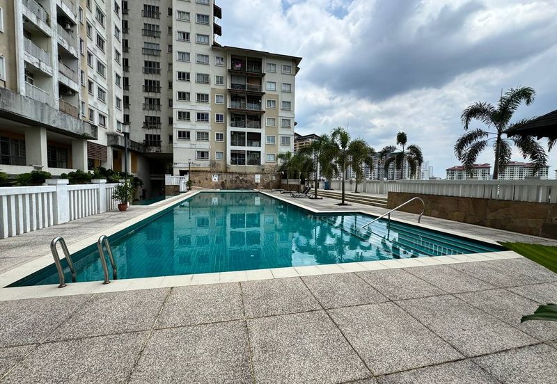 Perdana View Condominium