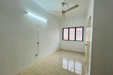 Bandar Pinggiran Subang