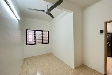 Bandar Pinggiran Subang