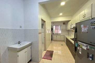 Bandar Pinggiran Subang