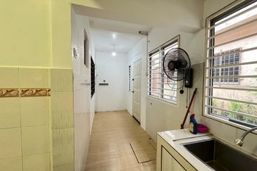 Bandar Pinggiran Subang