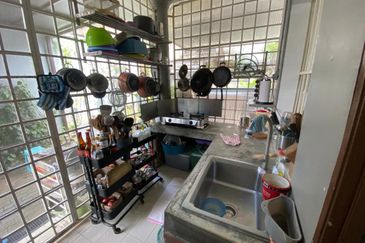 Jalan Kolam Air Lama C 