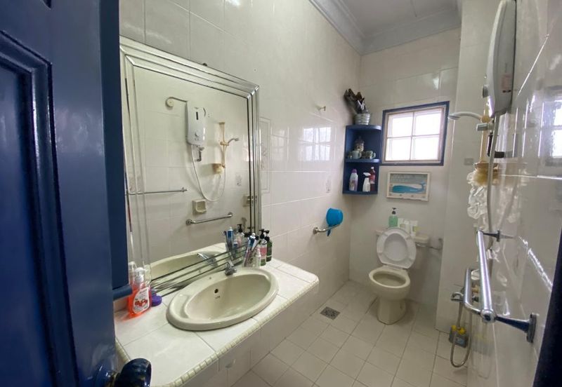 Jalan Kolam Air Lama C 